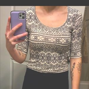 Patterned Fitted Comfy Tee